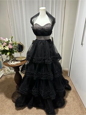 Colors Dress 3245 Black Ball Gown Size 4 NWT Strapless Beaded Corset Prom Dress